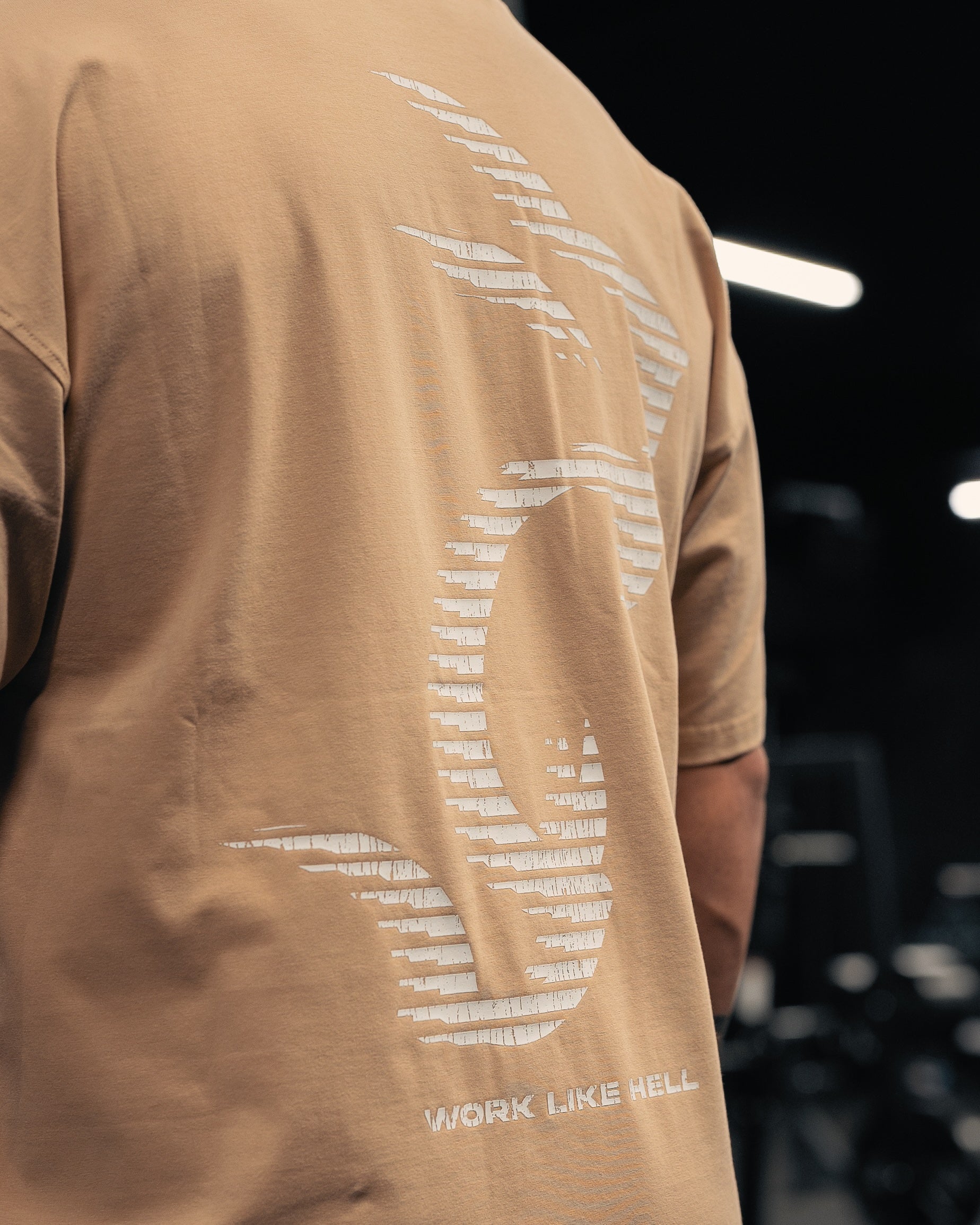 WORK LIKE HELL PUMPCOVER - SAND