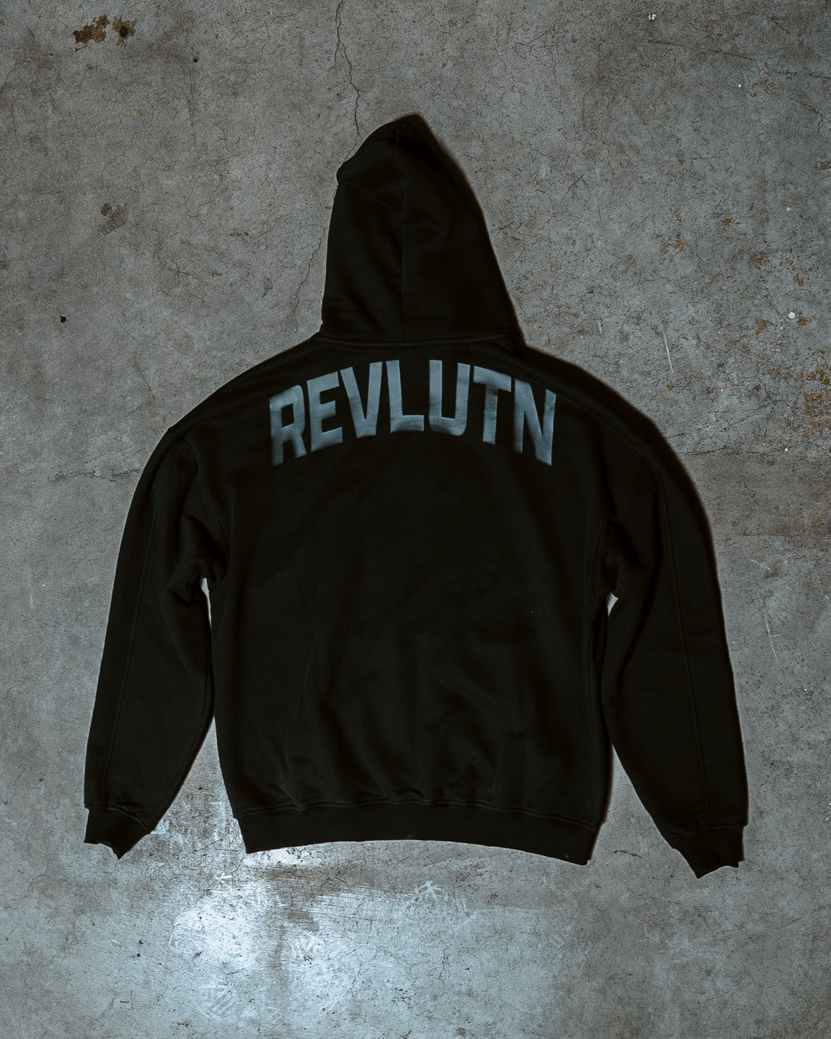 STATEMENT ZIP-UP HOODIE