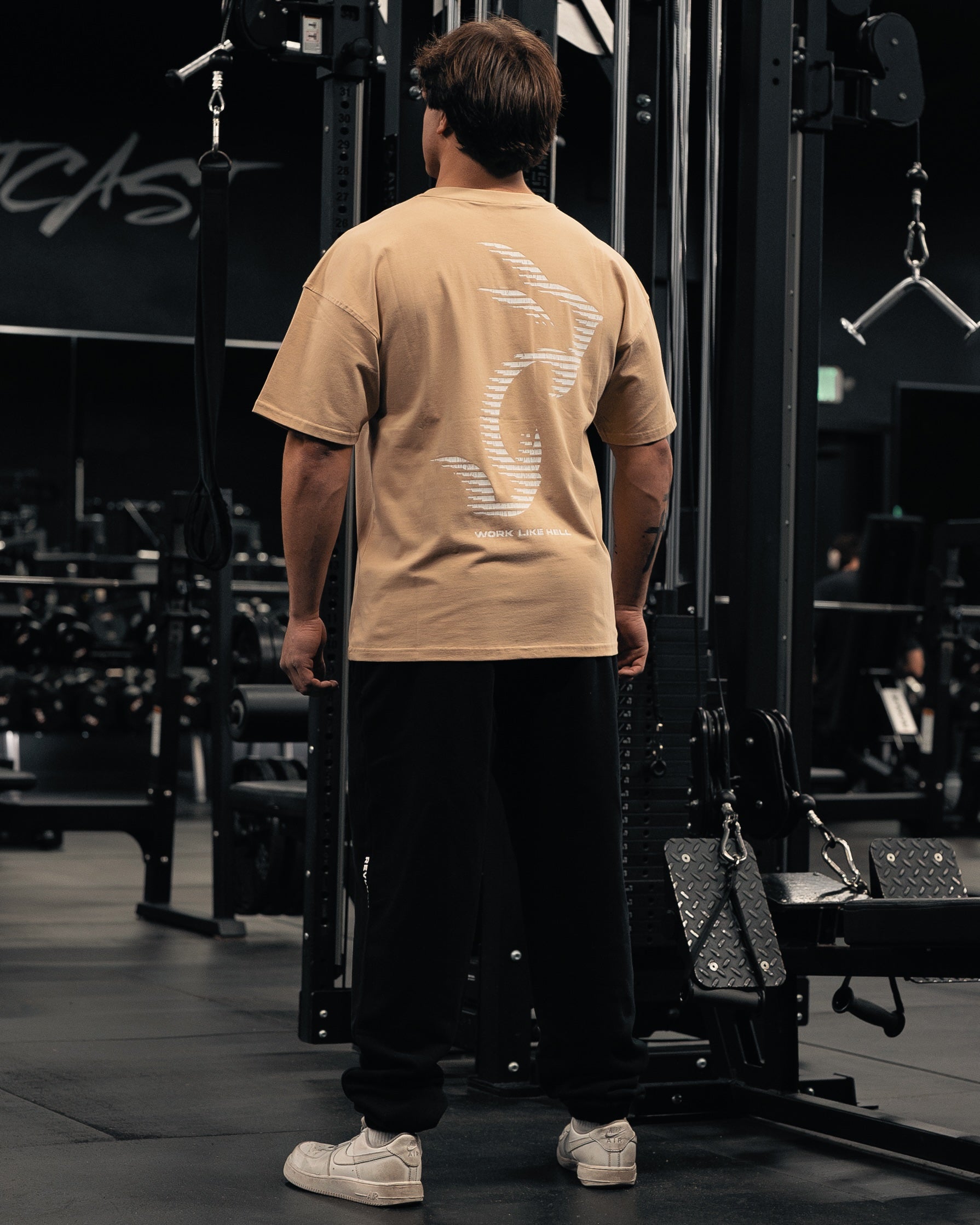 WORK LIKE HELL PUMPCOVER - SAND