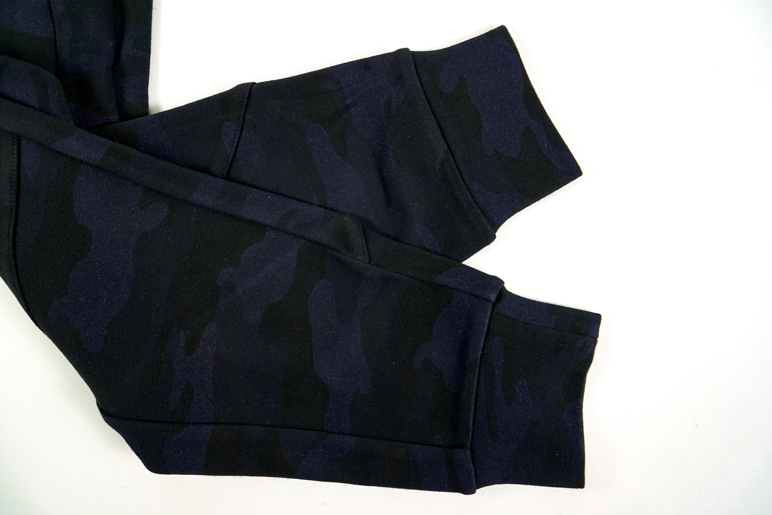 TECH JOGGERS - BLU & BLK CAMO