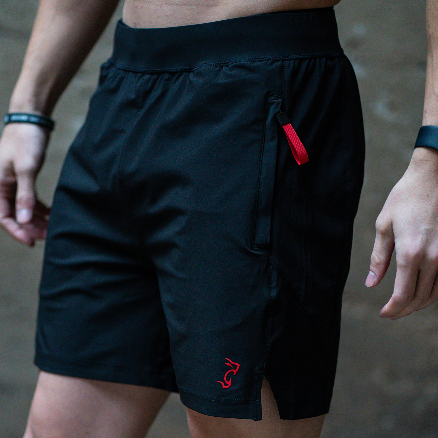 RED PERFORMANCE SHORTS